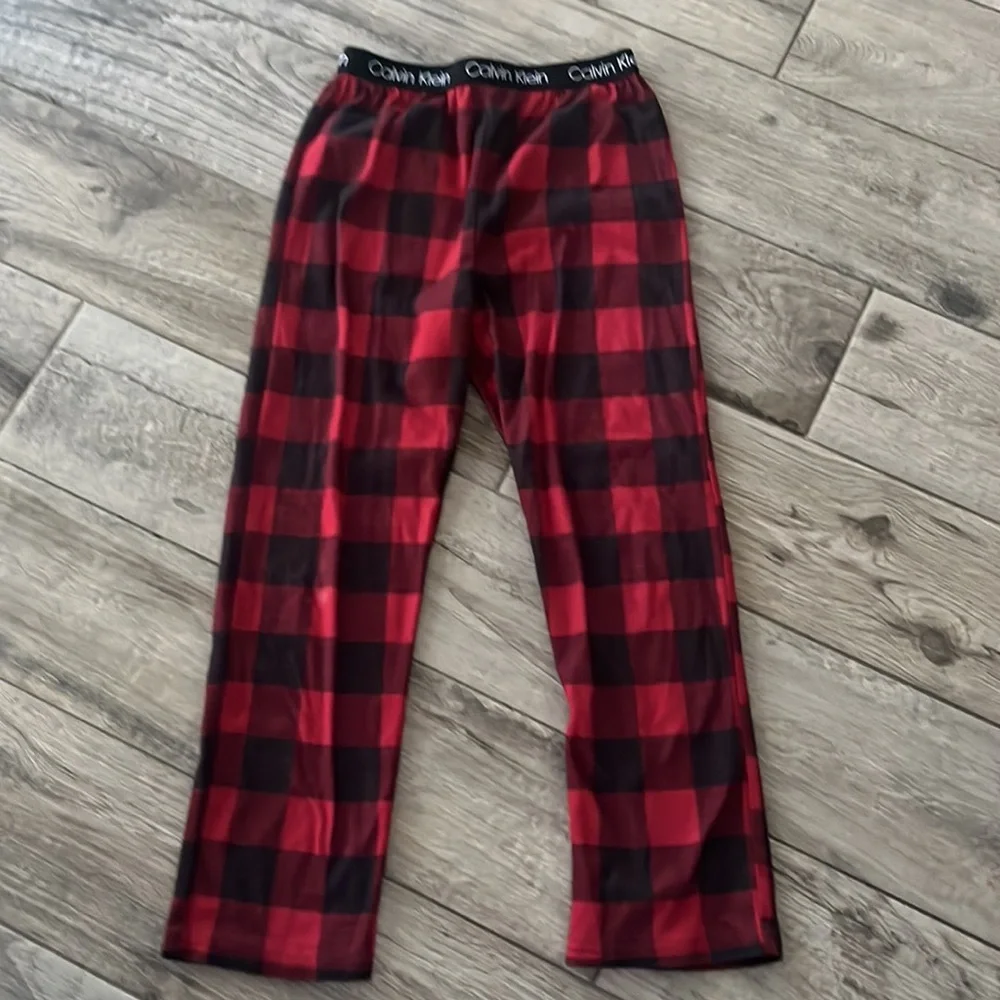 Bundle of 2 Calvin Klein flannel pj bottoms, sz 7/8